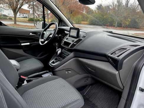 Used 2019 Ford Transit Connect XLT image 23