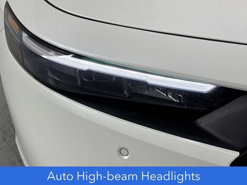 Used 2025 Honda Accord Touring image 14