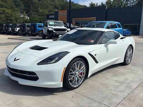 Used 2019 Chevrolet Corvette Stingray Coupe w/ 2LT Preferred Equipment Group RWD image 6