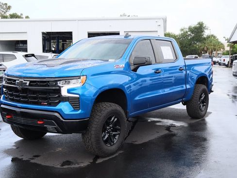 Used 2024 Chevrolet Silverado 1500 LT Trail Boss w/ Convenience Package II AWD/4WD image 5