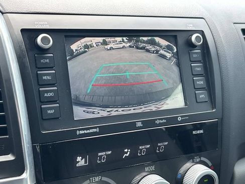 Used 2020 Toyota Sequoia Platinum AWD/4WD image 33