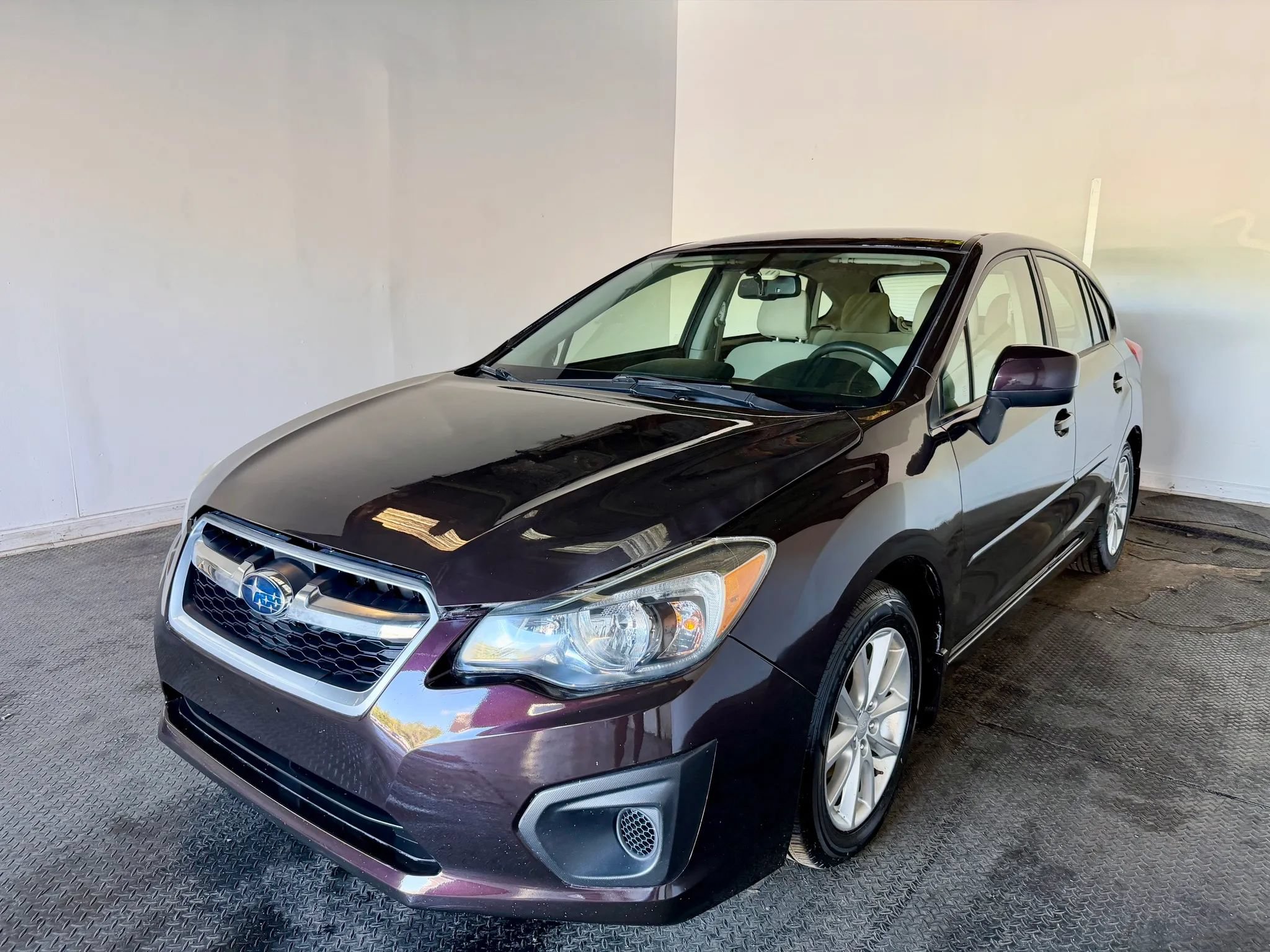Used 2013 Subaru Impreza 2.0i Premium w/ All-Weather Pkg AWD/4WD image 2