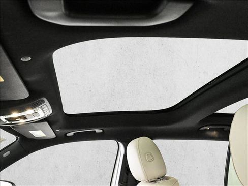 Certified 2024 Mercedes-Benz EQB 250+ image 17