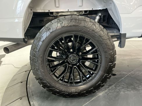 Used 2025 Ford F150 XLT w/ Equipment Group 302A MID AWD/4WD image 9