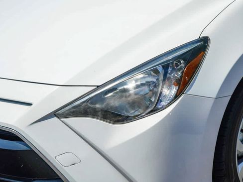 Used 2018 Toyota Yaris iA FWD image 8