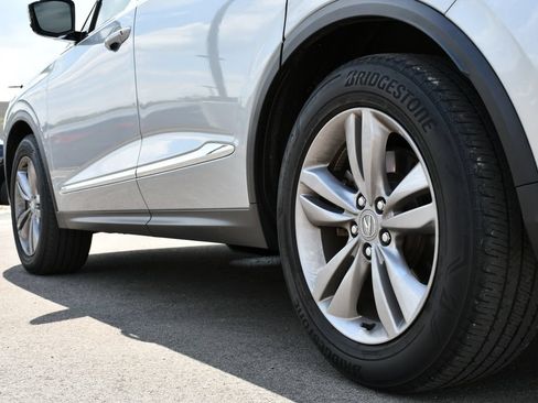 Used 2023 Acura MDX FWD image 12