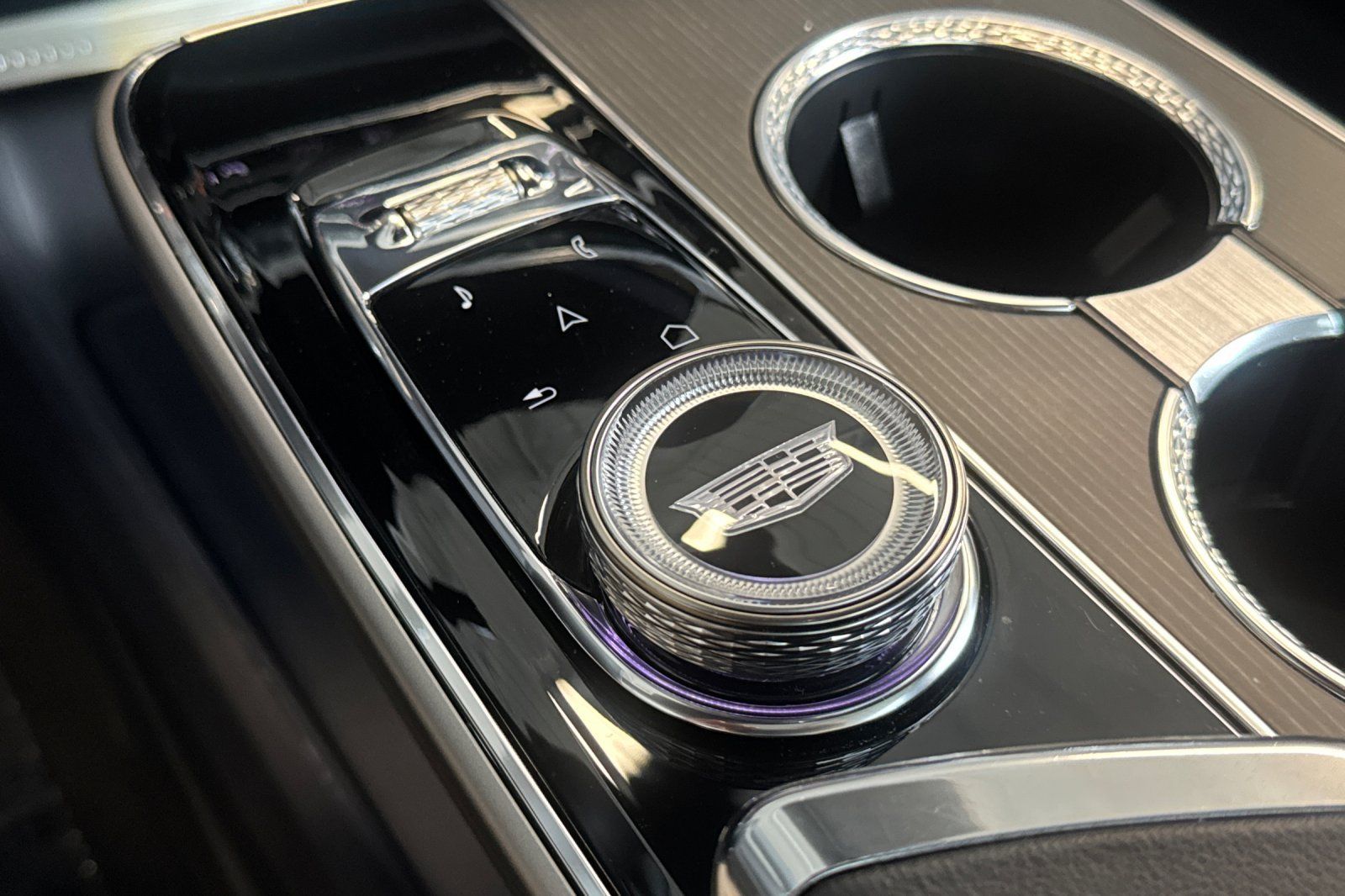 Certified 2024 Cadillac Lyriq Luxury RWD image 30