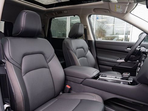 New 2026 Nissan Pathfinder SL image 30