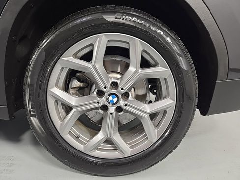 Used 2021 BMW X3 xDrive30i w/ Premium Package image 12