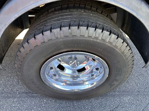 Used 2015 RAM 3500 Tradesman w/ Power & Remote Entry Group image 23