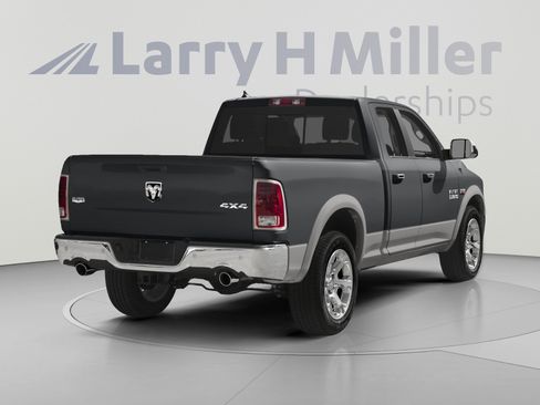 Used 2018 RAM 1500 Laramie AWD/4WD image 4