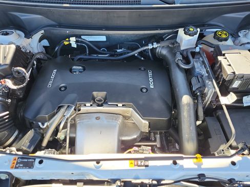 Used 2018 Chevrolet Equinox Premier image 16