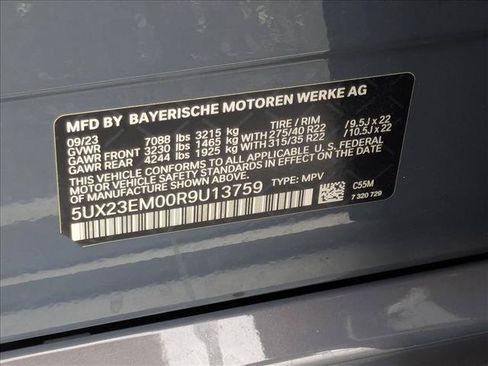 Used 2024 BMW X7 xDrive40i w/ Parking Assistance Package AWD/4WD image 29