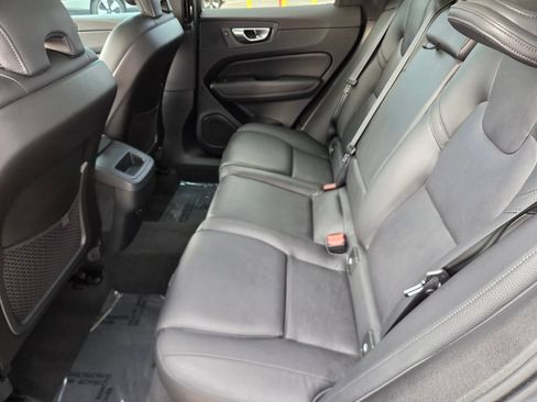 Certified 2024 Volvo XC60 B5 Plus AWD/4WD image 11