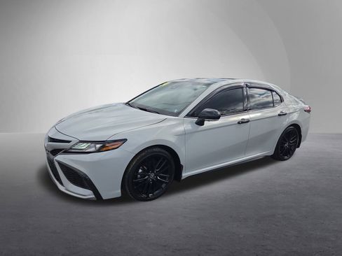 Used 2024 Toyota Camry XSE image 8
