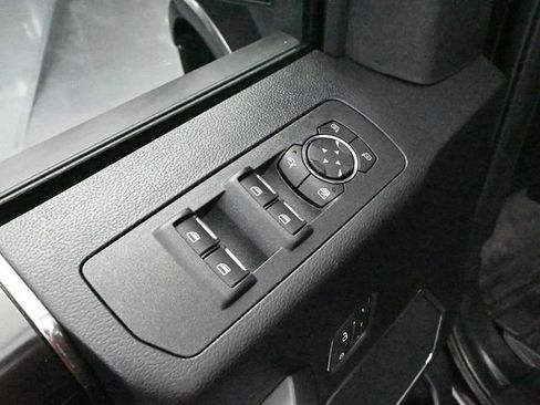 Used 2019 Ford F150 Lariat w/ Equipment Group 502A Luxury image 23