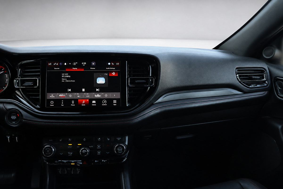 Used 2023 Dodge Durango GT RWD image 33