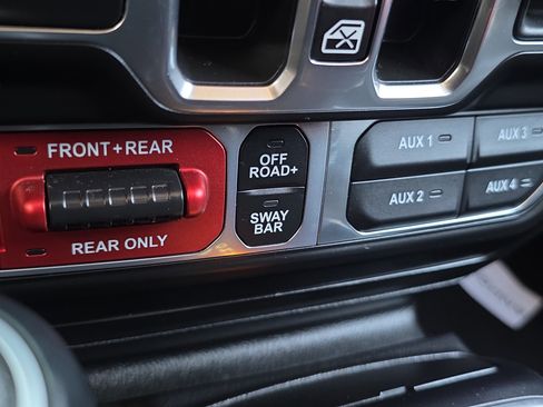 Used 2021 Jeep Wrangler Unlimited Rubicon image 29