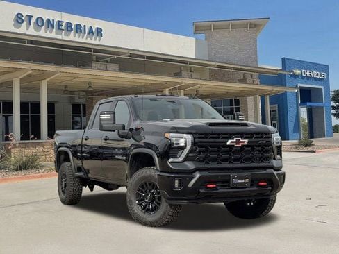 New 2026 Chevrolet Silverado 2500 ZR2 image 2