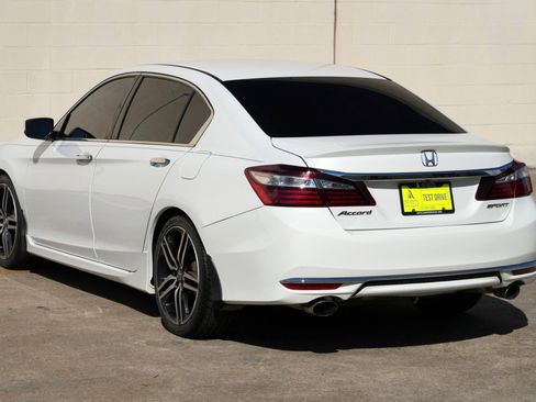 Used 2017 Honda Accord Sport image 42
