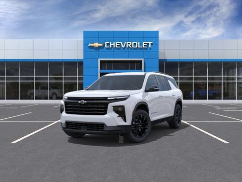 New 2026 Chevrolet Traverse LT w/ Midnight/Sport Edition FWD image 8