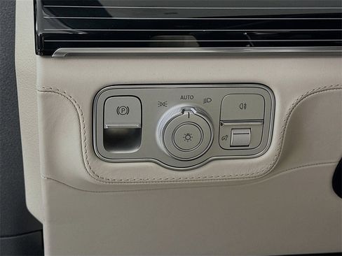 New 2026 Mercedes-Benz GLS 63 AMG GLS 63 AMG image 10