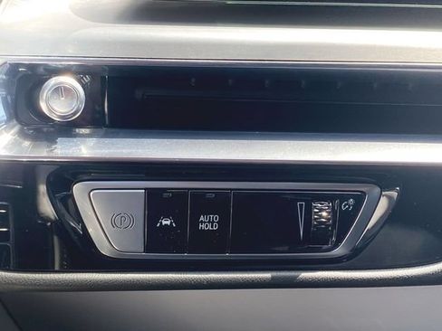 Used 2024 Cadillac Lyriq Luxury RWD image 17