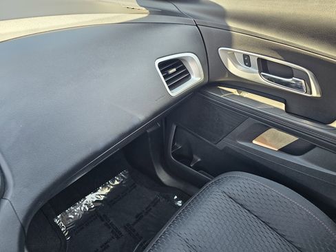 Used 2015 Chevrolet Equinox LS FWD image 23
