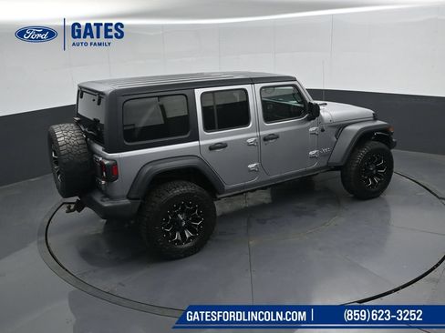 Used 2018 Jeep Wrangler Unlimited Sport AWD/4WD image 43