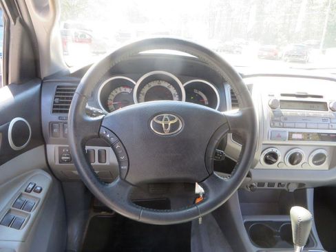 Used 2011 Toyota Tacoma PreRunner w/ TRD Off-Road Pkg image 13