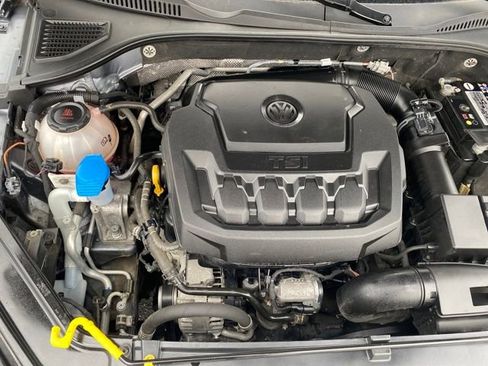 Used 2022 Volkswagen Passat 2.0T image 20