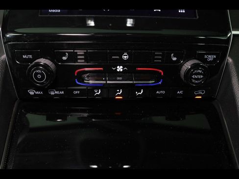 Used 2024 Jeep Grand Cherokee Laredo X w/ Luxury Tech Group I image 26