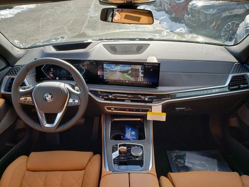 New 2026 BMW X5 xDrive40i w/ Climate Comfort Package image 8