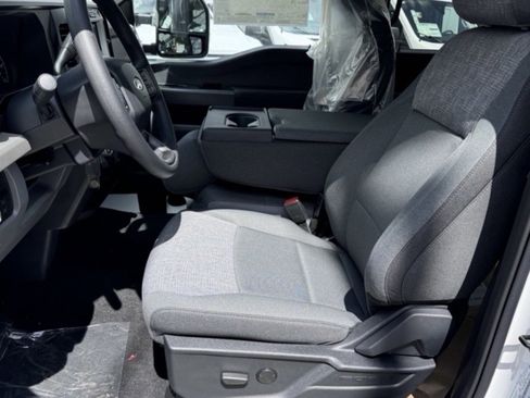 New 2024 Ford F550 4x4 Crew Cab Super Duty w/ XLT Value Package image 15