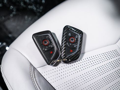 Used 2020 Chevrolet Corvette Stingray Premium Cpe w/ 3LT Preferred Equipment Group RWD image 34