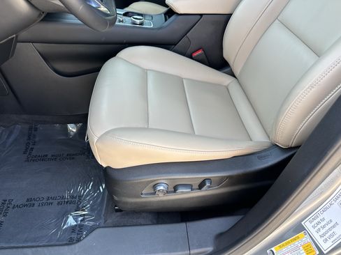 Used 2025 Cadillac XT4 Premium Luxury w/ Cold Weather Package FWD image 22