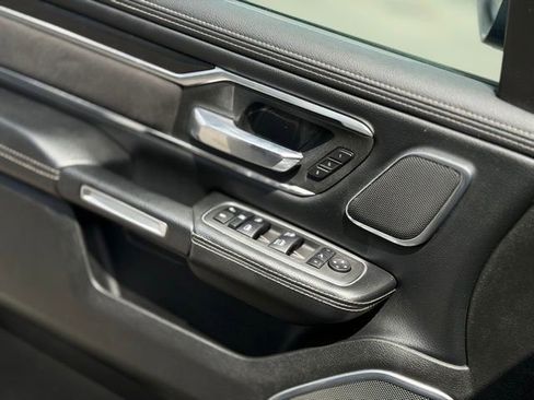 Used 2022 RAM 1500 Laramie AWD/4WD image 25