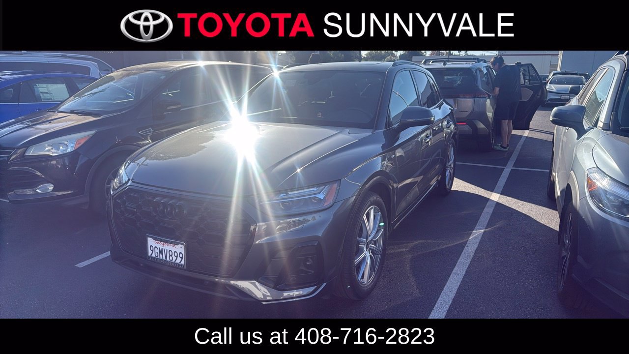 Used 2023 Audi Q5 e Prestige w/ Prestige Package AWD/4WD image 1