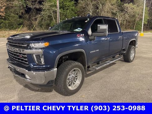 Used 2020 Chevrolet Silverado 2500 LTZ w/ LTZ Premium Package image 3