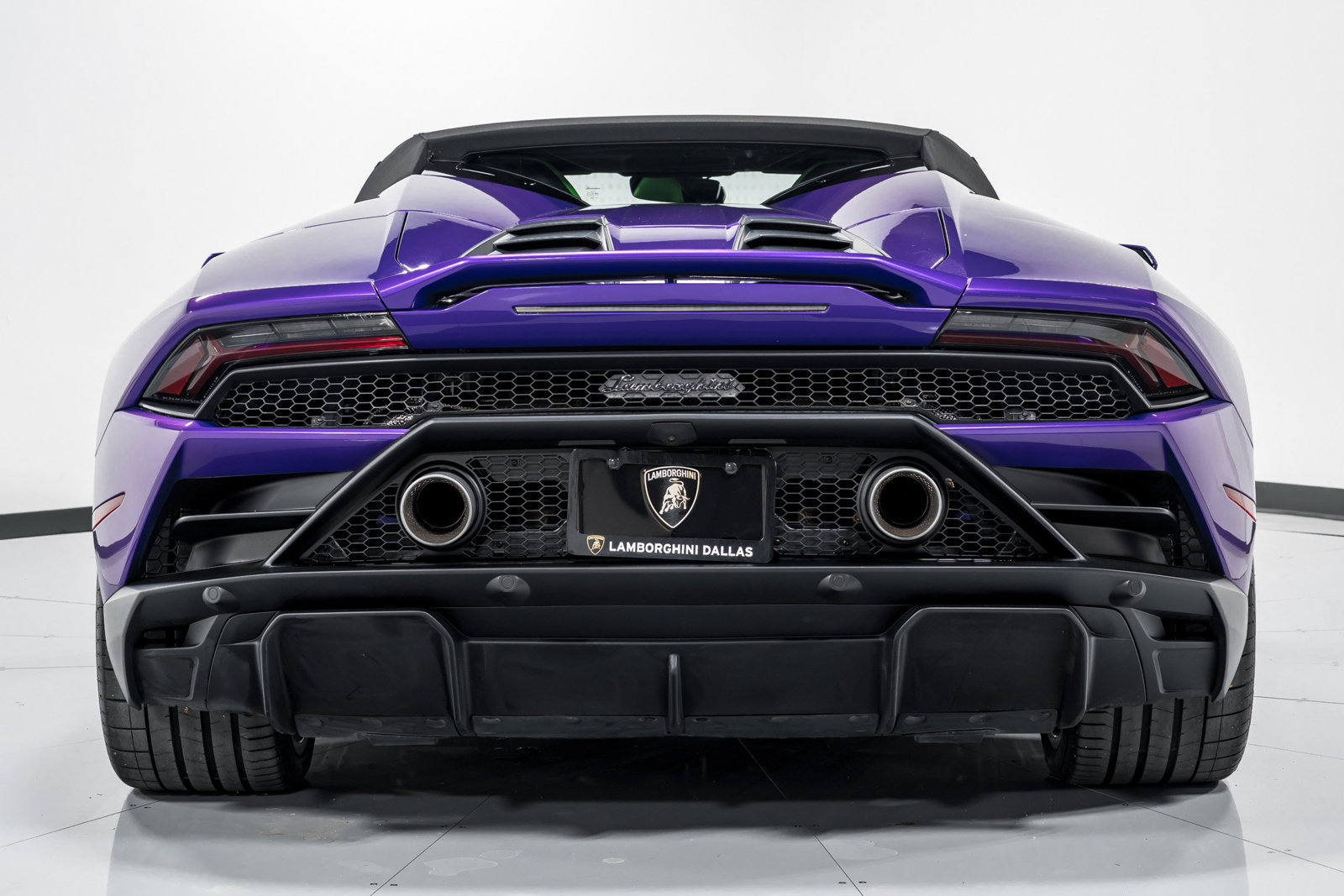Used 2023 Lamborghini Huracan EVO RWD image 42