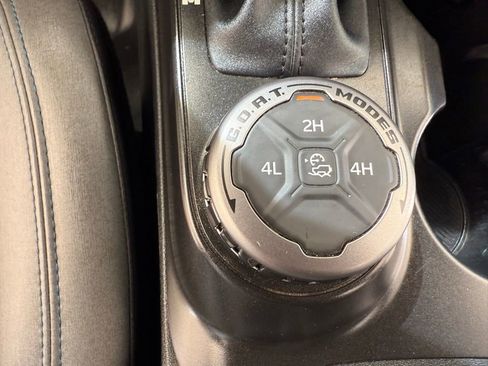 Used 2021 Ford Bronco Black Diamond AWD/4WD image 32