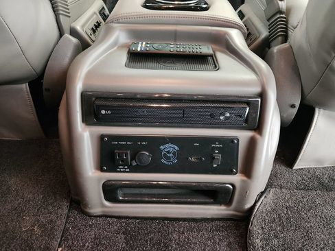 Used 2021 Chevrolet Express 2500 LS w/ Enhanced Convenience Package RWD image 31