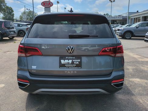 Used 2024 Volkswagen Taos SE FWD image 6