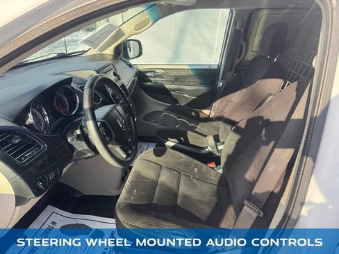 Used 2014 RAM C/V Tradesman FWD image 26
