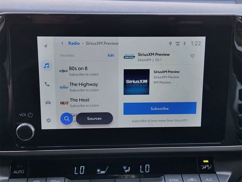 Used 2025 Toyota Camry SE image 17