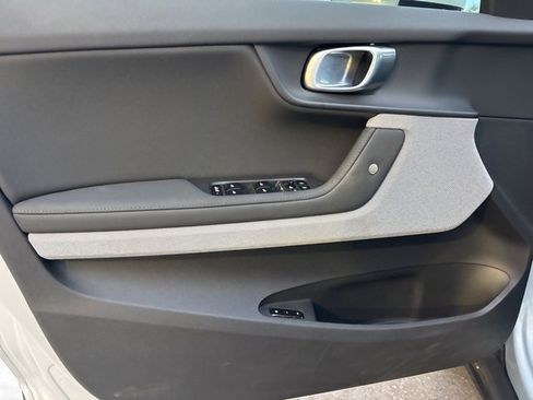 Used 2023 Polestar Polestar 2 w/ Pilot Pack image 21