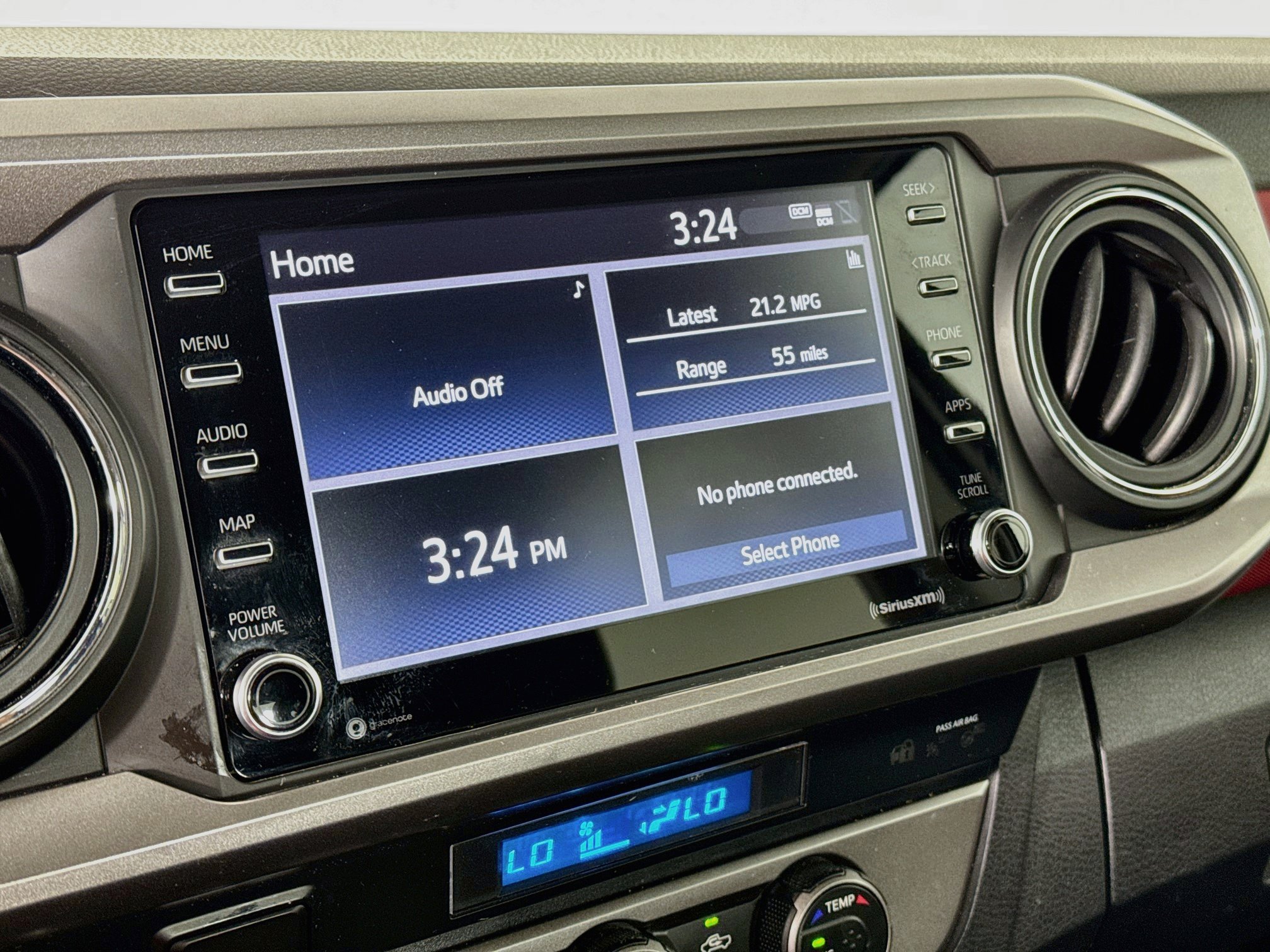 Used 2021 Toyota Tacoma SR5 AWD/4WD image 15