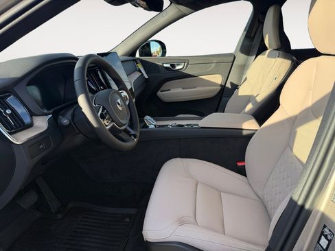 New 2026 Volvo XC60 B5 Plus w/ Protection Package Premier image 9