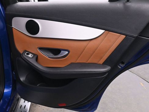 Used 2022 Mercedes-Benz GLC 300 4MATIC Coupe image 16