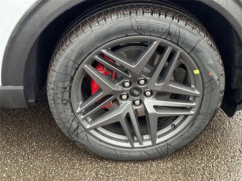 New 2026 Ford Explorer ST w/ Sun And Sound Package image 9